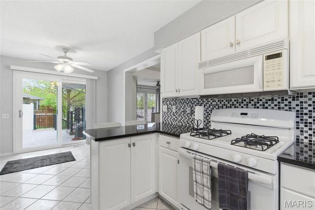 820 Posthorn Drive, Manchester, MO 63021