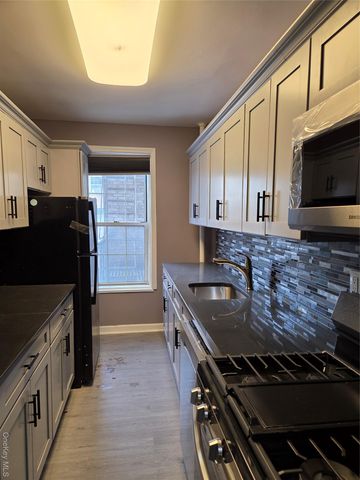 3069 HOBART Street B3K, Woodside, NY 11377