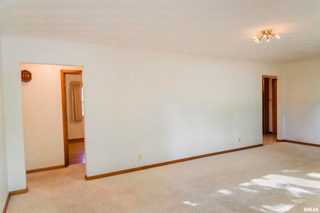 921 SANTA MARIA Street, Quincy, IL 62305