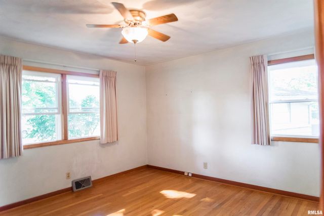 921 SANTA MARIA Street, Quincy, IL 62305