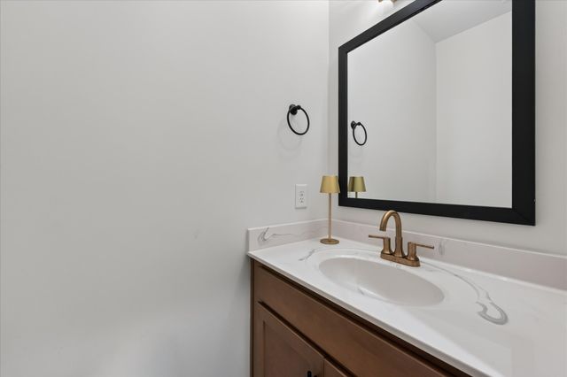 222 Bluebell Dr, Clarksville, TN 37043