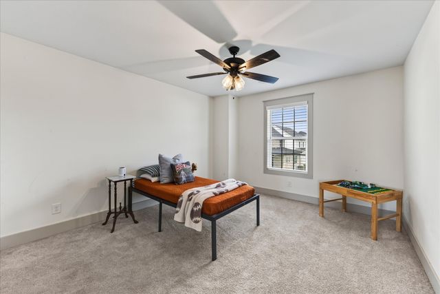 222 Bluebell Dr, Clarksville, TN 37043
