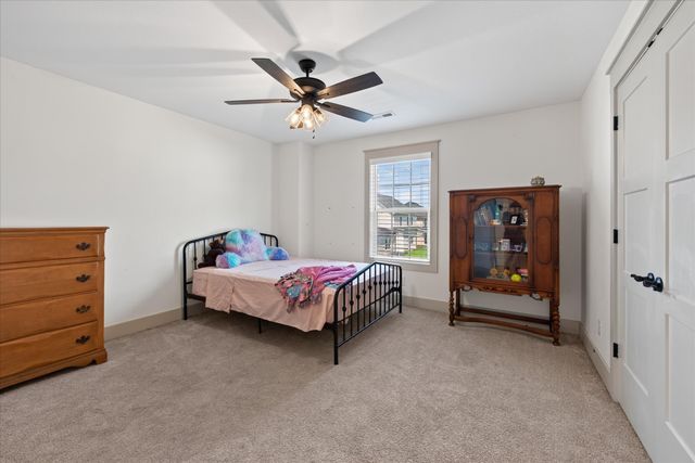 222 Bluebell Dr, Clarksville, TN 37043