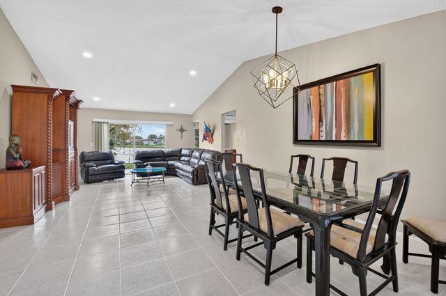 18838 Cloud Lake Circle, Boca Raton, FL 33496