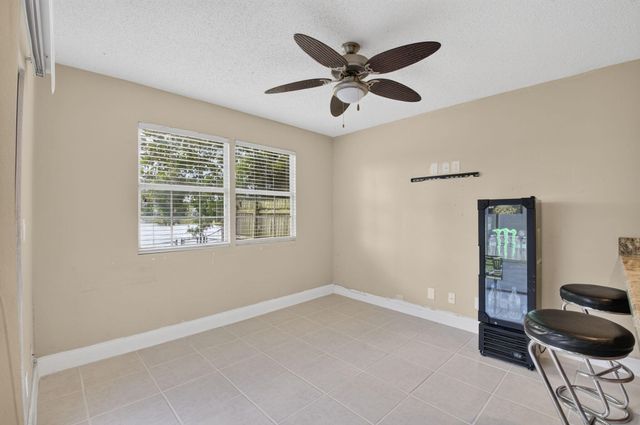 18838 Cloud Lake Circle, Boca Raton, FL 33496