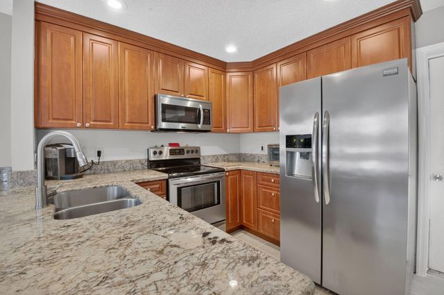 18838 Cloud Lake Circle, Boca Raton, FL 33496