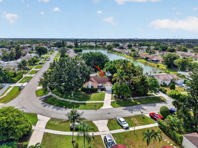 18838 Cloud Lake Circle, Boca Raton, FL 33496