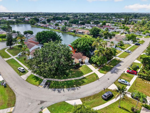 18838 Cloud Lake Circle, Boca Raton, FL 33496