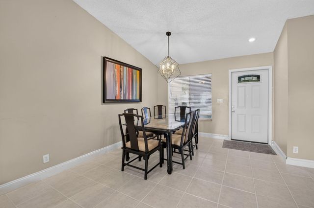 18838 Cloud Lake Circle, Boca Raton, FL 33496