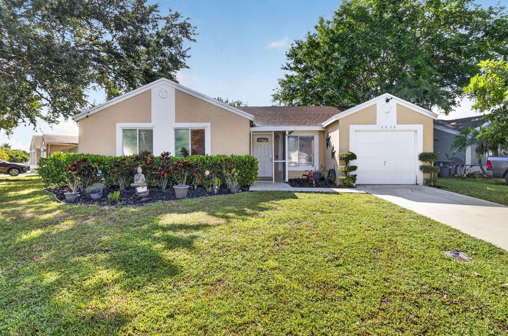 18838 Cloud Lake Circle, Boca Raton, FL 33496