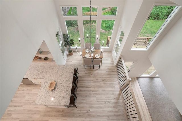 1345 NE Foxwood Drive, Lee's Summit, MO 64086