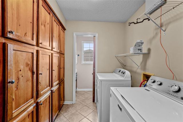 13 Poinsetta Road, Sulphur, LA 70663