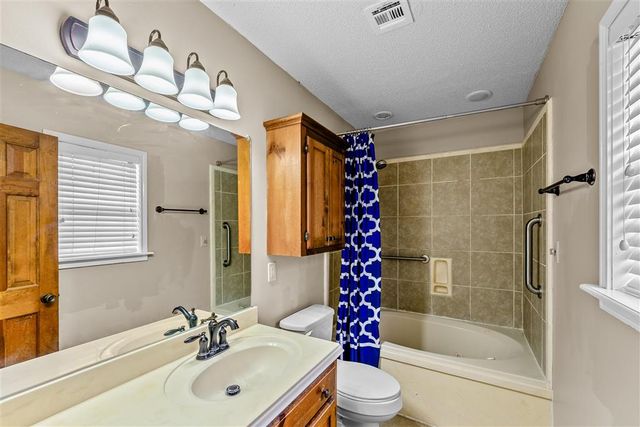 13 Poinsetta Road, Sulphur, LA 70663