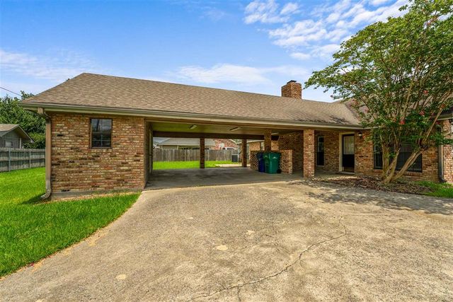 13 Poinsetta Road, Sulphur, LA 70663
