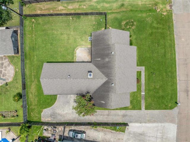 13 Poinsetta Road, Sulphur, LA 70663