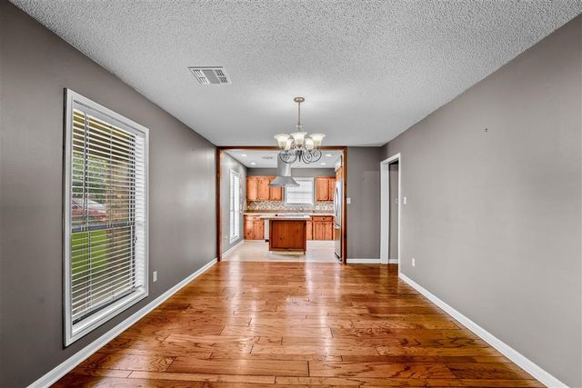 13 Poinsetta Road, Sulphur, LA 70663