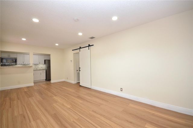 2430 SW 16th St 2430, Miami, FL 33145