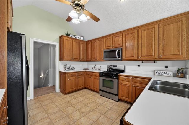 4790 SE Meadowlark Drive, Conyers, GA 30094