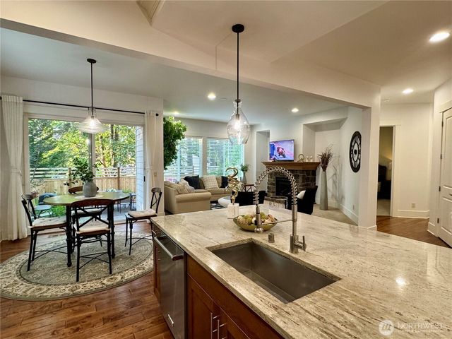 1939 213th Court SE, Sammamish, WA 98075