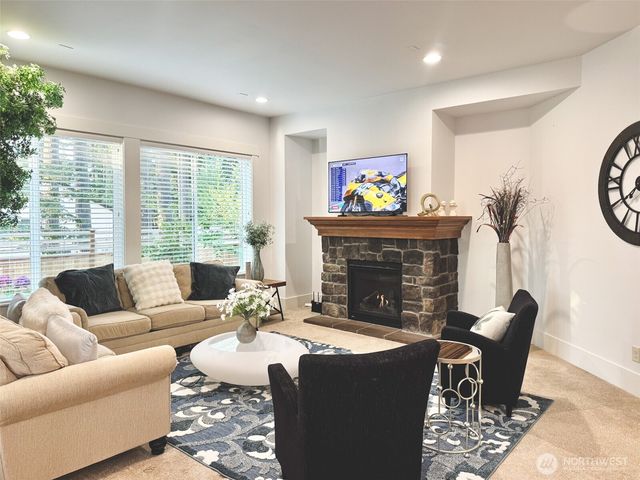 1939 213th Court SE, Sammamish, WA 98075