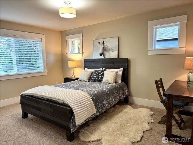 1939 213th Court SE, Sammamish, WA 98075