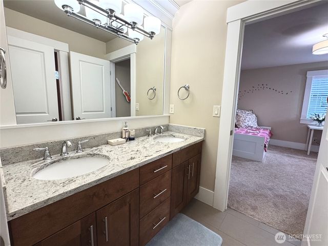 1939 213th Court SE, Sammamish, WA 98075