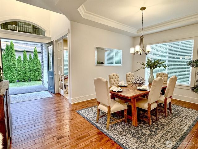 1939 213th Court SE, Sammamish, WA 98075