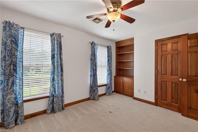2108 Blossom Hill CT, Virginia Beach, VA 23457