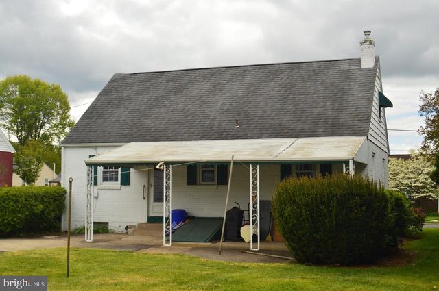 2121 PETERS RD, Reading, PA 19601