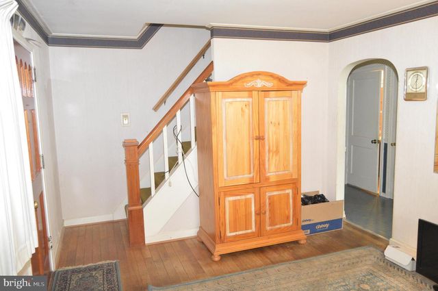 2121 PETERS RD, Reading, PA 19601