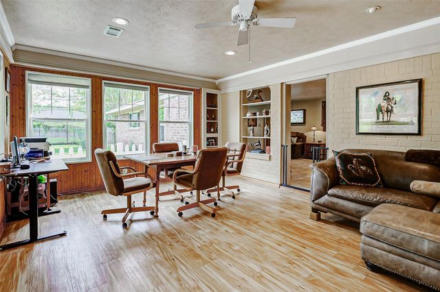 2810 Precinct Line Rd Road, Richmond, TX 77406