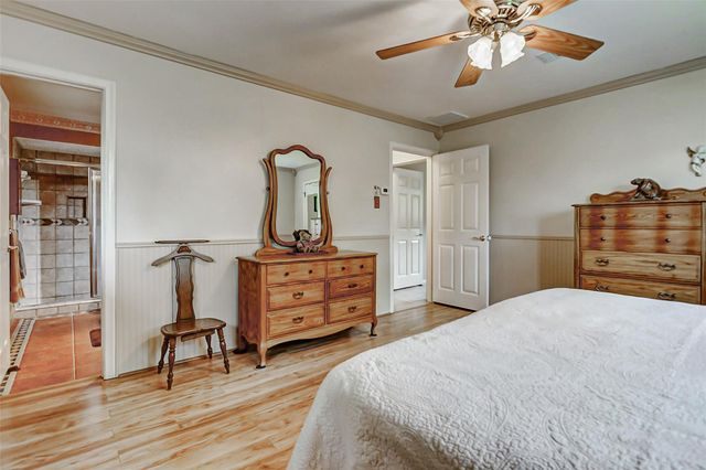 2810 Precinct Line Rd Road, Richmond, TX 77406