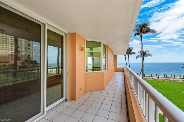 990 Cape Marco DR 208, Marco Island, FL 34145