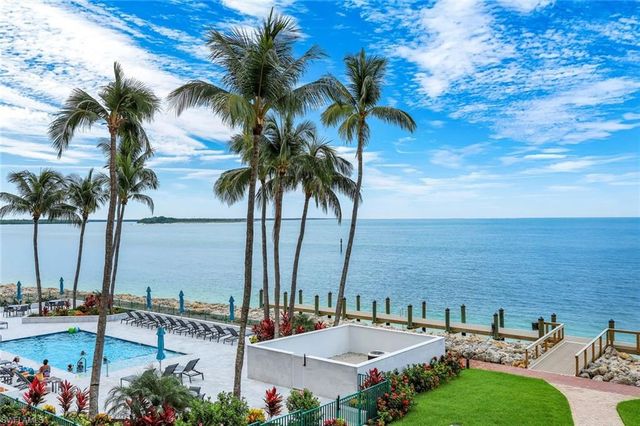 990 Cape Marco DR 208, Marco Island, FL 34145