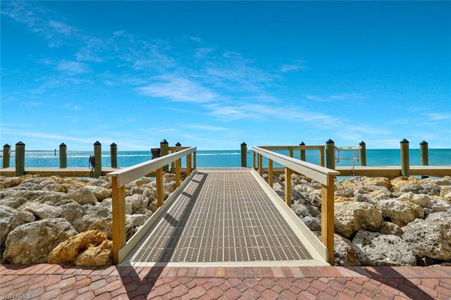 990 Cape Marco DR 208, Marco Island, FL 34145