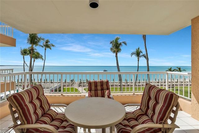 990 Cape Marco DR 208, Marco Island, FL 34145