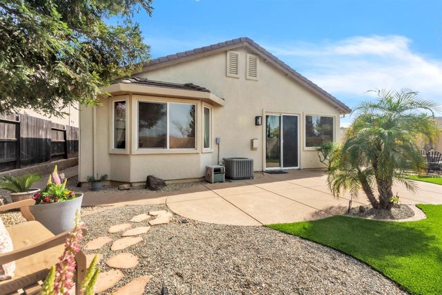 543 Heiler Way, Folsom, CA 95630