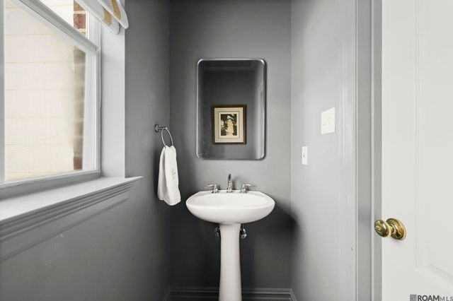 10711 N Great Oak Ct, Baton Rouge, LA 70810