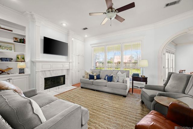 10711 N Great Oak Ct, Baton Rouge, LA 70810