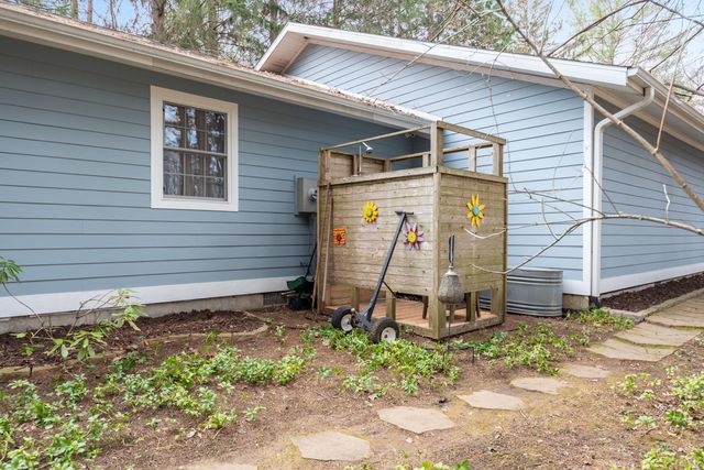 9995 Community Hall Road, New Buffalo Twp, MI 49129