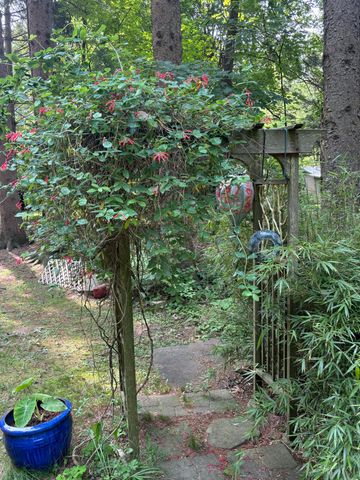 9995 Community Hall Road, New Buffalo Twp, MI 49129