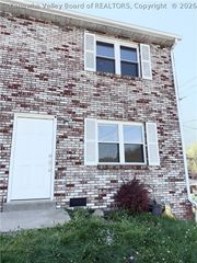 640 Cross Lanes Drive 6,7,8, Nitro, WV 25143