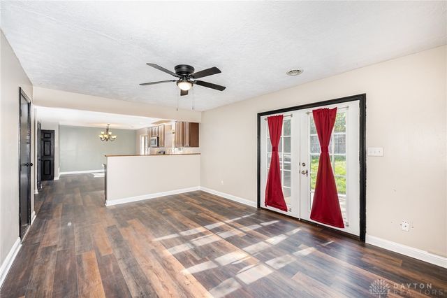 246 Crest Hill Avenue, Vandalia, OH 45377