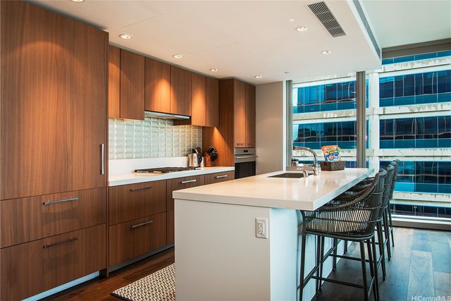 1555 Kapiolani Boulevard 1408, Honolulu, HI 96814