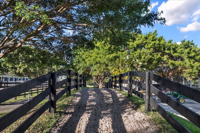 5625 140th Avenue S, Wellington, FL 33449