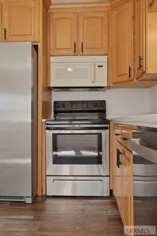 255 E 15th Street, Idaho Falls, ID 83404