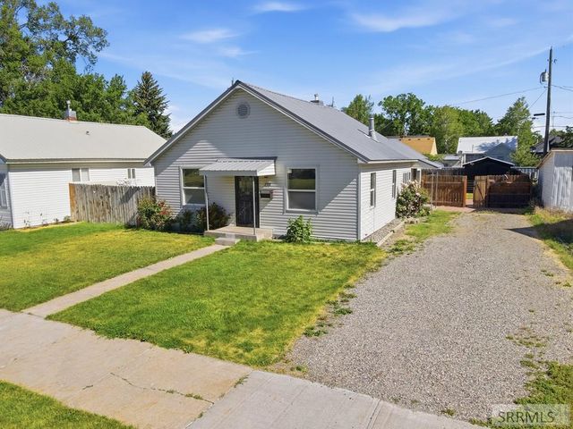 255 E 15th Street, Idaho Falls, ID 83404