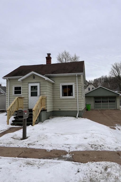 1824 River Street, Niagara C-wi, WI 54151