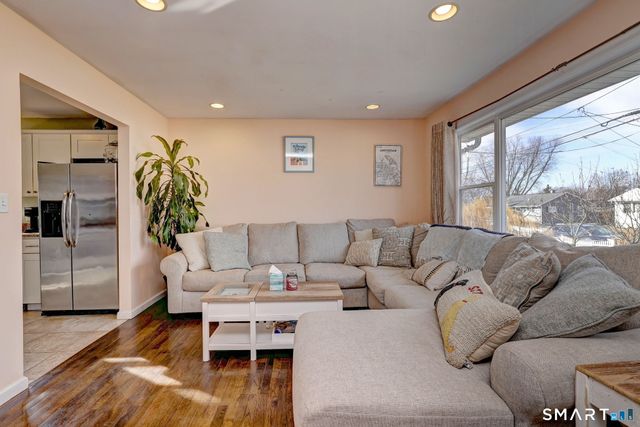 46 Aircraft Road, West Haven, CT 06516