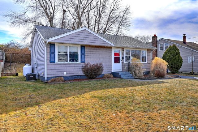 46 Aircraft Road, West Haven, CT 06516